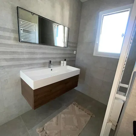 Contemporary House Between Perigueux And Brantome Agonac