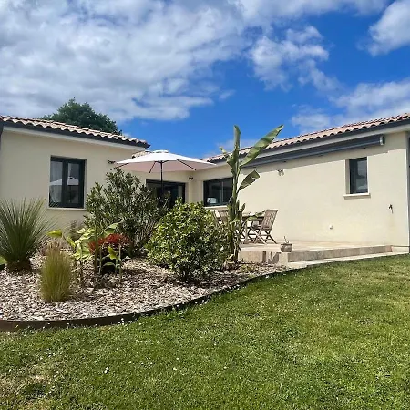 Contemporary House Between Perigueux And Brantome *