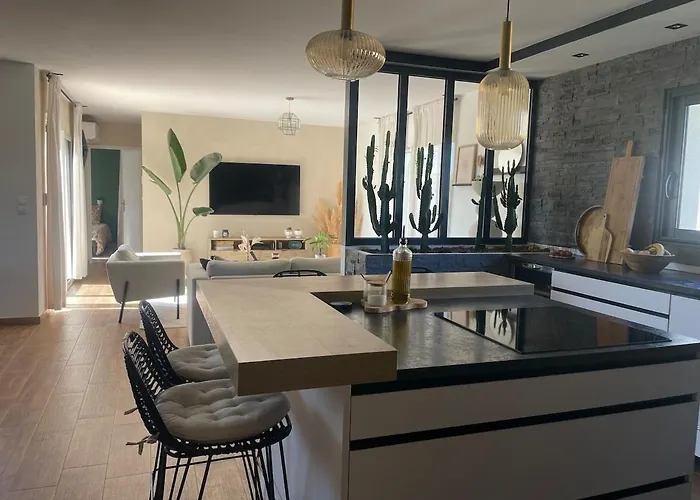 Βίλα Contemporary House Between Perigueux And Brantome Agonac